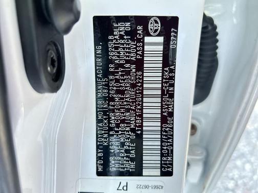 Super White 2016 Toyota Camry SE