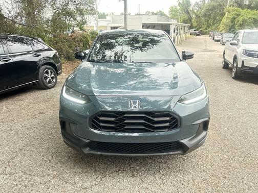 Pearl 2024 Honda HR-V Sport