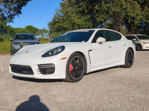 2016 Porsche Panamera GTS