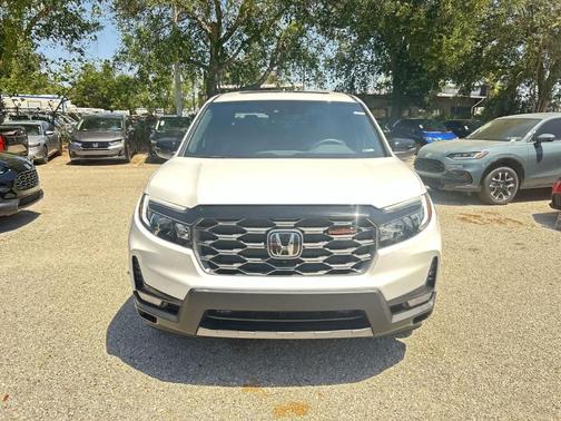 Platinum White Pearl 2026 Honda Ridgeline TrailSport