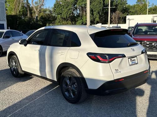 2026 Honda HR-V LX