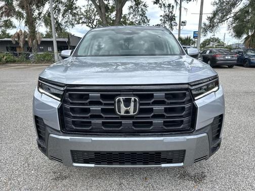 Solar Silver Metallic 2026 Honda Pilot EX-L