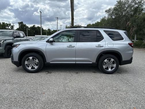 Solar Silver Metallic 2026 Honda Pilot EX-L