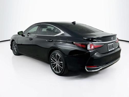 Obsidian Black 2024 Lexus ES 300h