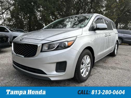 2016 Kia Sedona LX