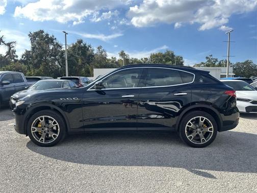 2017 Maserati Levante Base