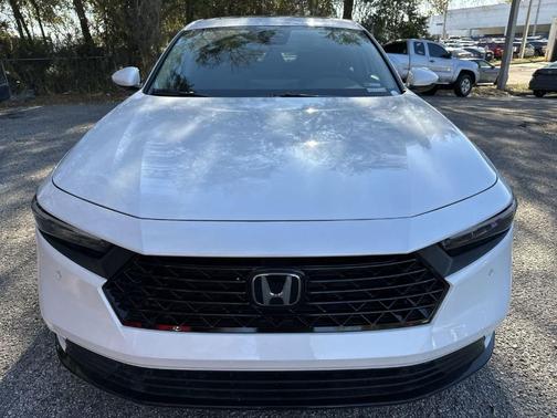 Platinum White Pearl 2025 Honda Accord Hybrid EX-L
