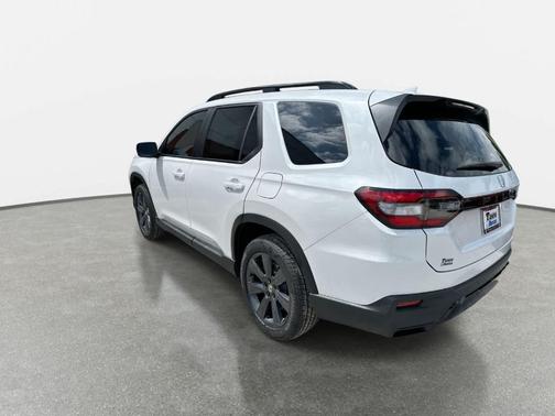 Platinum White Pearl 2026 Honda Pilot Sport