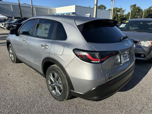 Solar Silver Metallic 2026 Honda HR-V LX