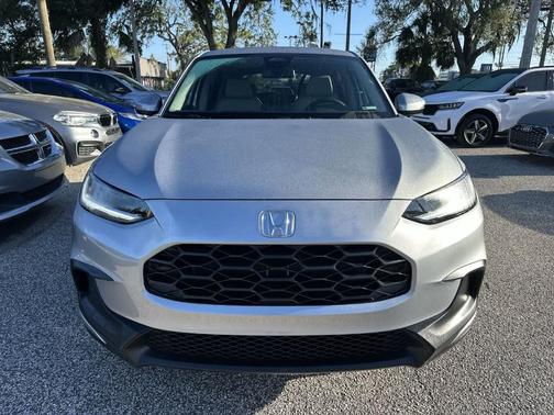 Solar Silver Metallic 2026 Honda HR-V LX