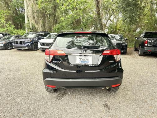 Crystal Black Pearl 2021 Honda HR-V LX
