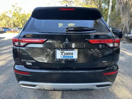 2022 Mitsubishi Outlander SEL