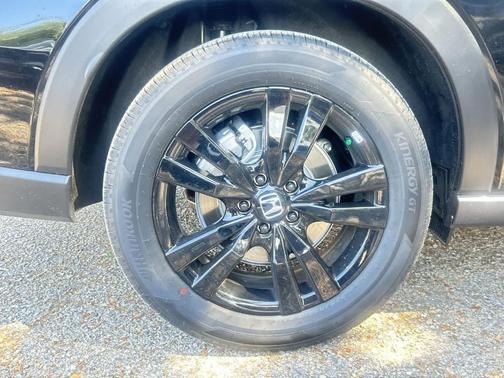 Crystal Black Pearl 2026 Honda HR-V Sport