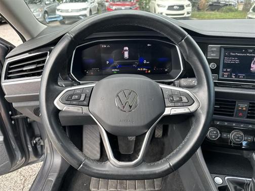 2024 Volkswagen Jetta 1.5T SE