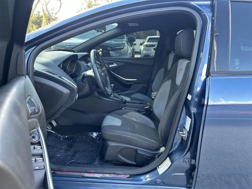 2018 Ford Focus ST Base