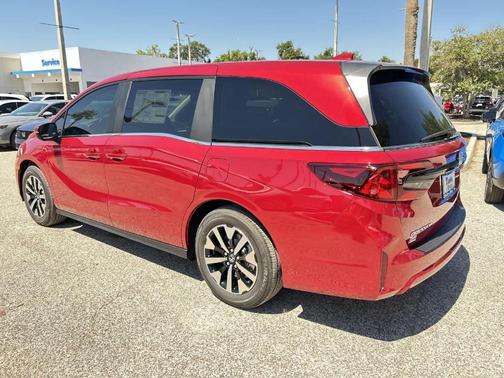 Radiant Red Metallic II 2026 Honda Odyssey EX-L