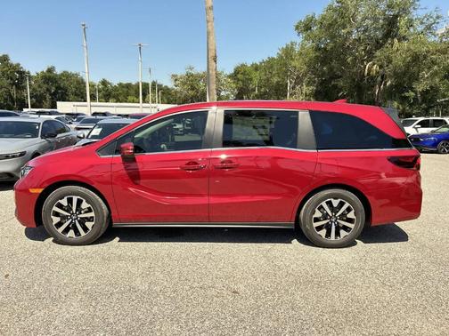 Radiant Red Metallic II 2026 Honda Odyssey EX-L