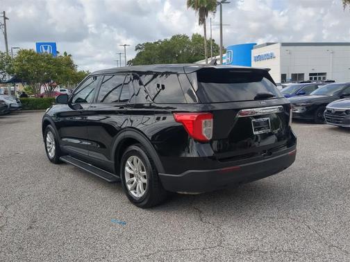 2021 Ford Explorer Base