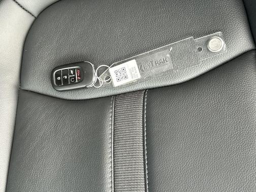 Crystal Black Pearl 2026 Honda Pilot EX-L