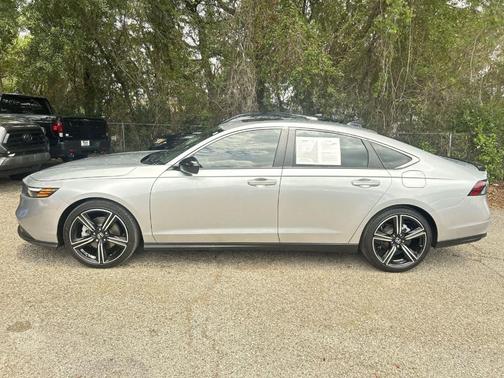 Solar Silver Metallic 2024 Honda Accord Hybrid Sport