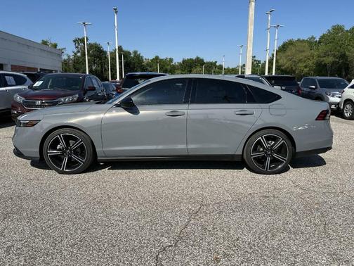 Urban Gray Pearl 2026 Honda Accord SE