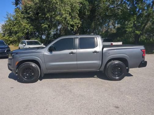 2022 Nissan Frontier S
