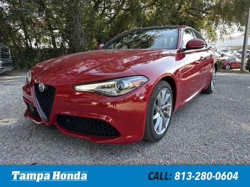 2023 Alfa Romeo Giulia Base