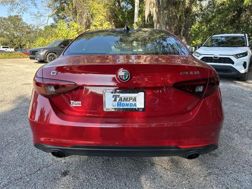 2023 Alfa Romeo Giulia Base