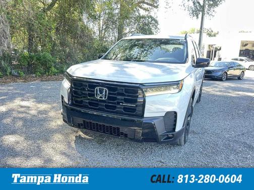 Platinum White Pearl 2026 Honda Pilot Black Edition