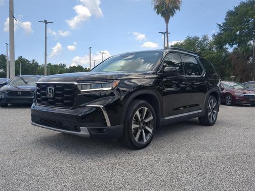 2024 Honda Pilot Touring