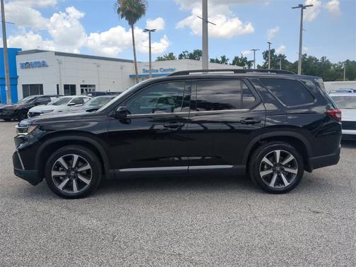 2024 Honda Pilot Touring