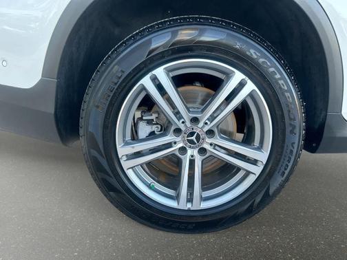 Polar White 2021 Mercedes-Benz GLC 300 Base