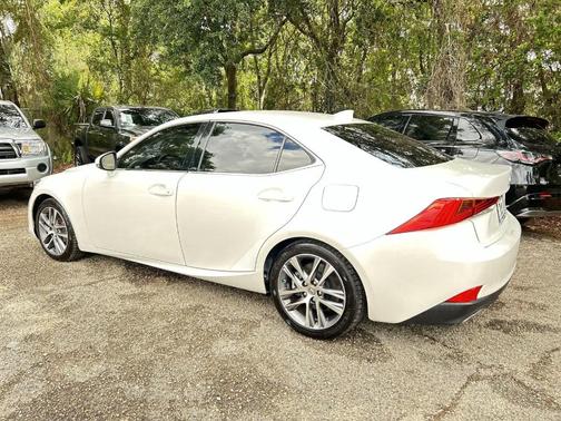 Eminent White Pearl 2018 Lexus IS 300 Base