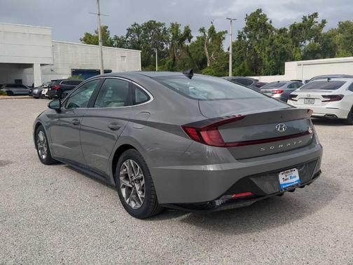 2022 Hyundai SONATA SEL