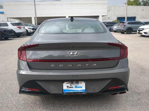 2022 Hyundai SONATA SEL