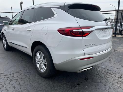 2020 Buick Enclave Essence