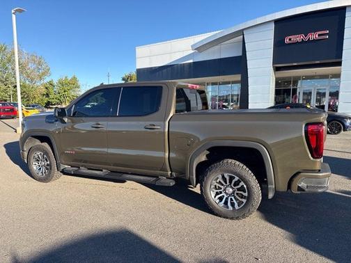 Deep Bronze Metallic 2023 GMC Sierra 1500 AT4