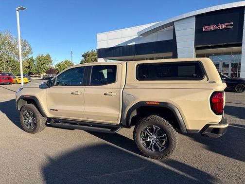 Desert Sand Metallic 2024 GMC Canyon AT4
