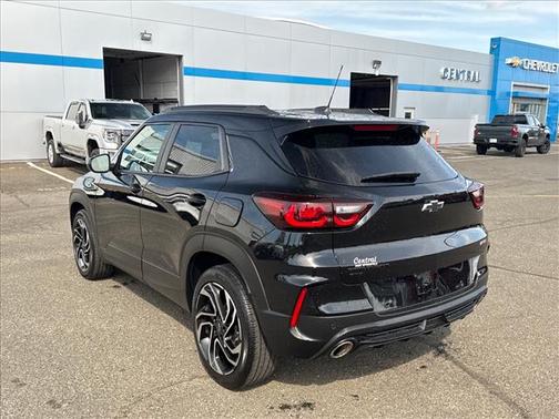Mosaic Black Metallic 2024 Chevrolet Trailblazer RS