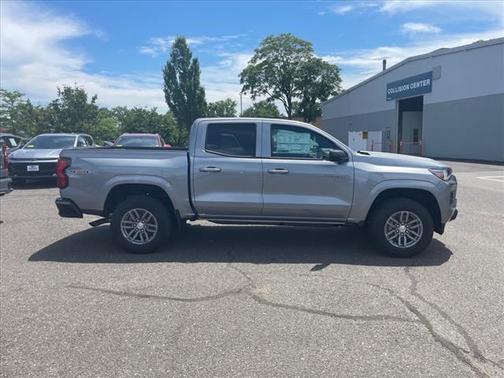 2025 Chevrolet Colorado WT