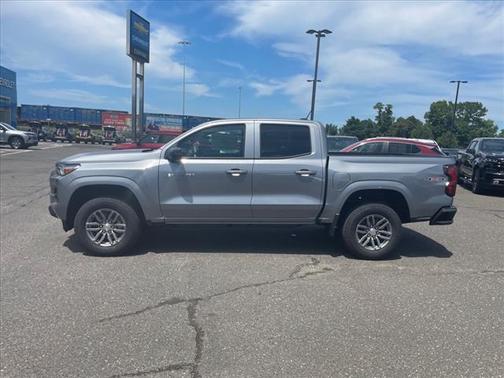 2025 Chevrolet Colorado WT