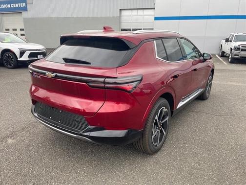 2025 Chevrolet Equinox EV LT