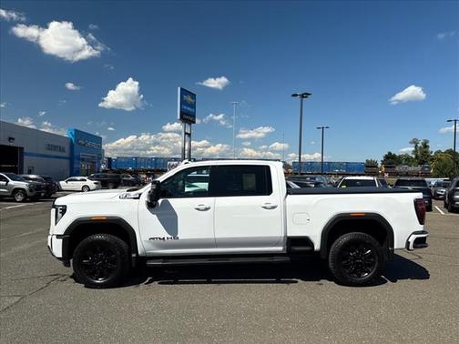 2024 GMC Sierra 2500 AT4