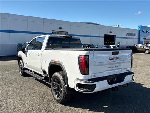 2024 GMC Sierra 2500 AT4