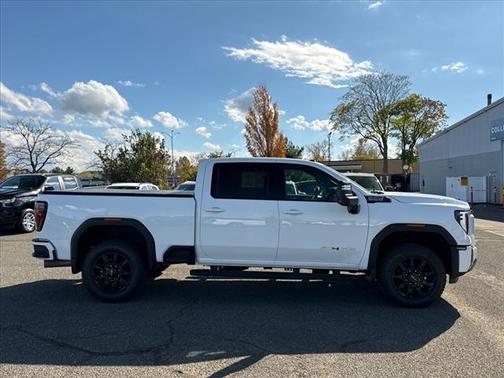 2024 GMC Sierra 2500 AT4