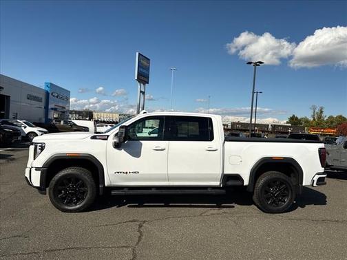2024 GMC Sierra 2500 AT4