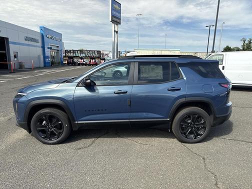 Lakeshore Blue Metallic 2027 Chevrolet Equinox 1LT