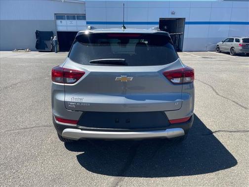 Sterling Gray Metallic 2026 Chevrolet Trailblazer LT