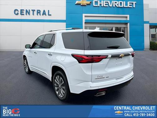 Summit White 2023 Chevrolet Traverse Premier