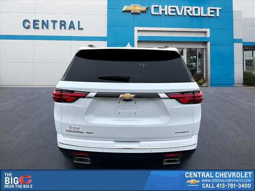 Summit White 2023 Chevrolet Traverse Premier